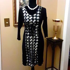 Two Heart Maternity dress 3/4 sleeve black white round neckline tie waist S EUC…